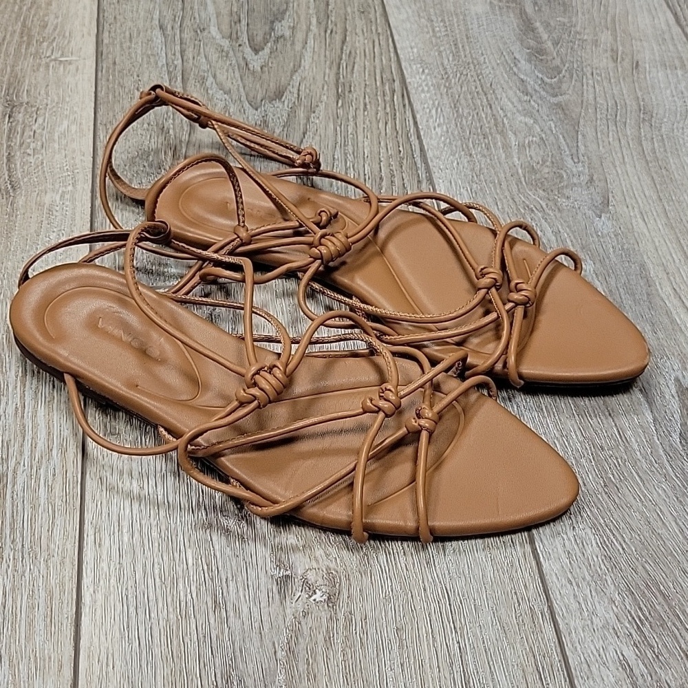 Vince Size 7 1/2 Tan Kenna Leather Strappy Flat Sandals
